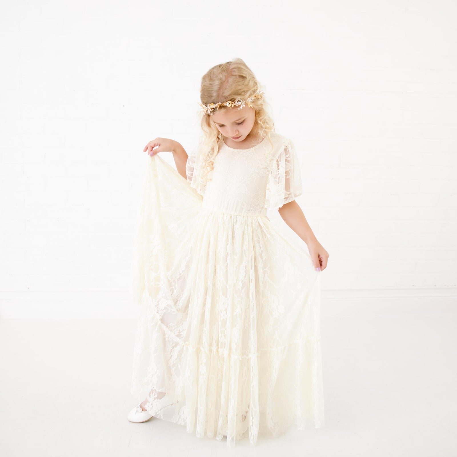 The Zoey Butterfly Sleeves Girls Lace Dress – Nicolette's Couture