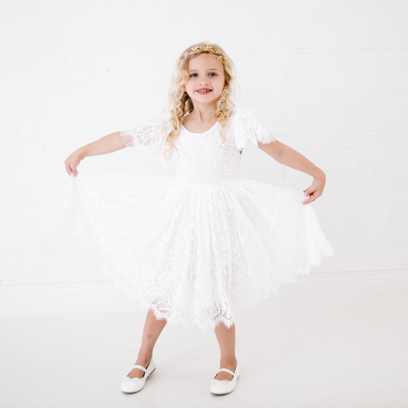 Nicolette's Couture White Vintage Lace Dress For Female, Size 5