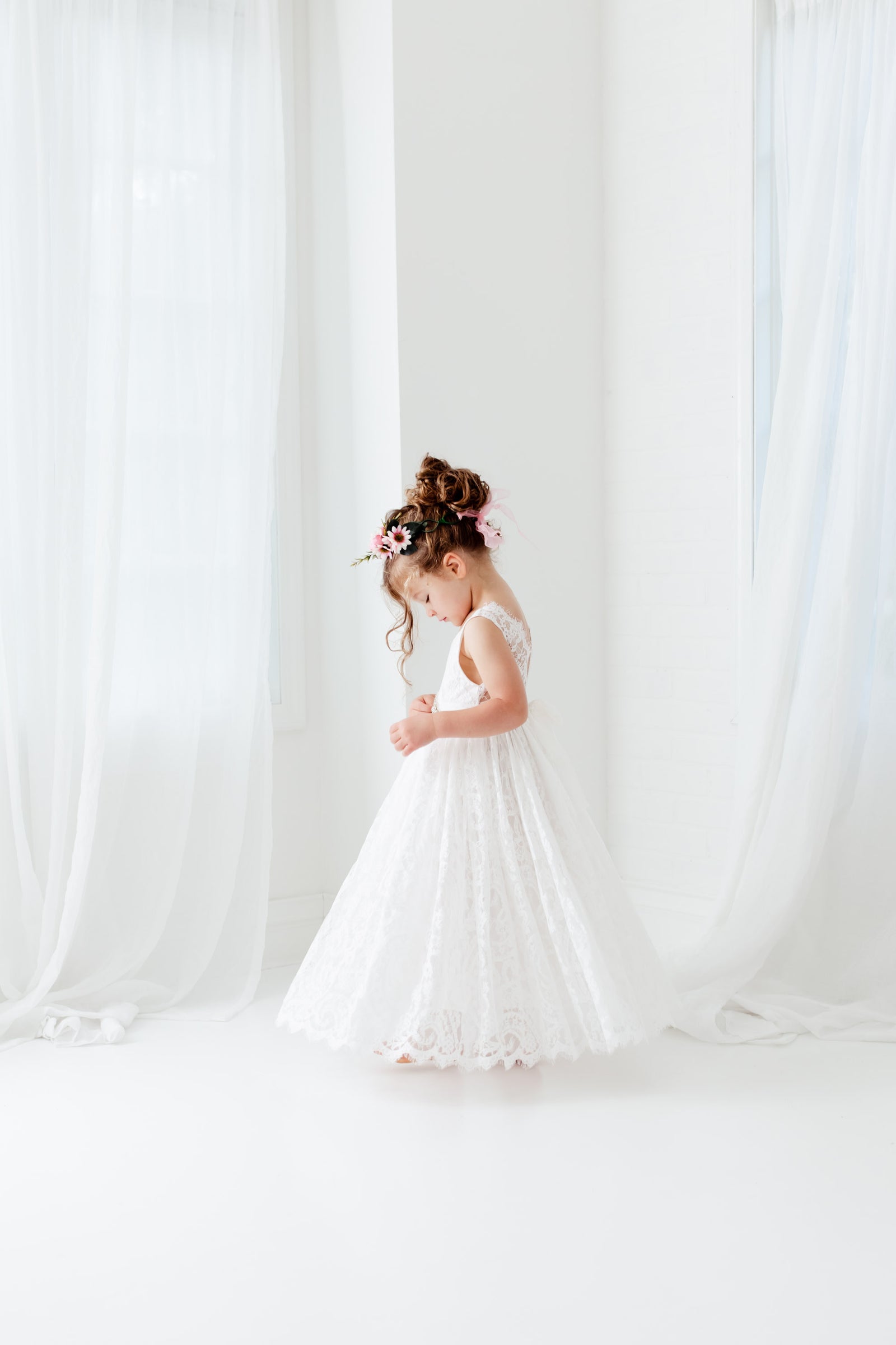 The Ophelia White Flower Girl Lace Dress – Nicolette's Couture
